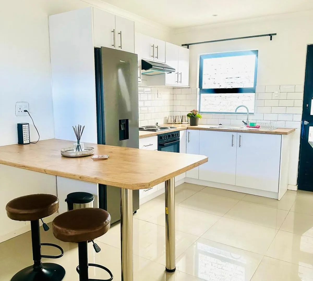 Lalla Cottages - Cape Town